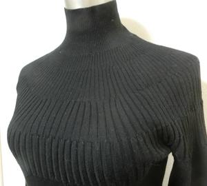 kurolineturtleneck3.JPG