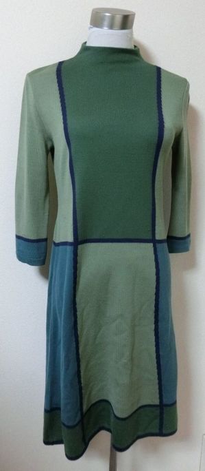 gr_bluebigchecklimitedtunic4.jpeg