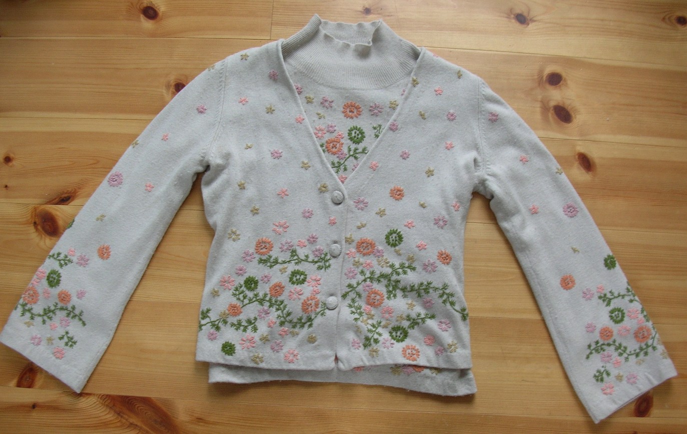 10.小花刺繍ニットアンサンブル - Casa de Sybilla シビラ大好きファン